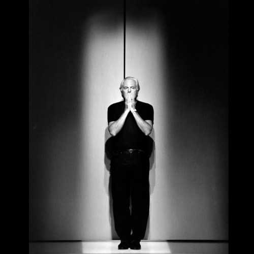 Armani își reduce activitatea după probleme de sănătate; înmormântare privată planificată la Milano