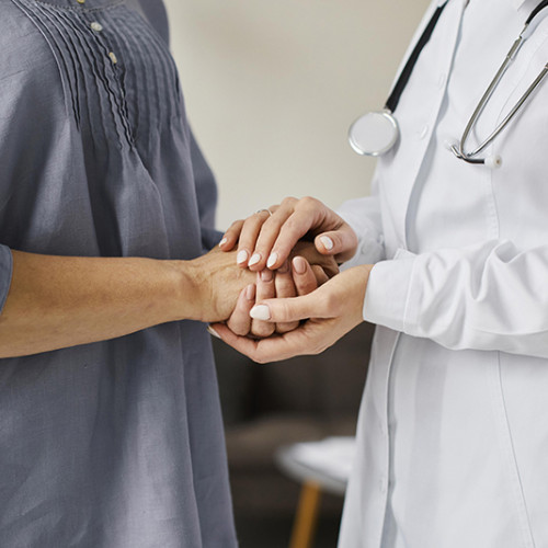 Constanța în august 2025: 491 de cazuri COVID-19 în județ; creșteri în grupele de vârstă