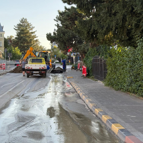 Stradă centrală din Botoșani închisă temporar din cauza avariei la rețeaua de apă