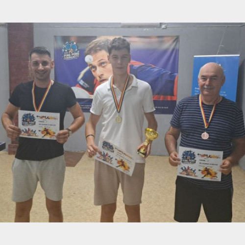 Liderul Antal Kevin își mărește avantajul în turneul clubului Ping Pong Community Ștei