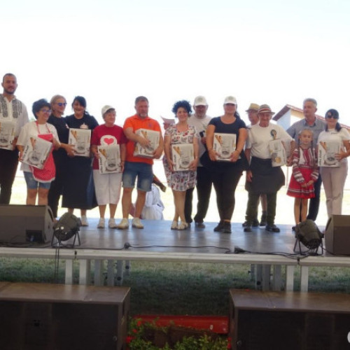Festivalul sarmalelor din Salonta atrage gurmanzilor și sprijină un copil în nevoie