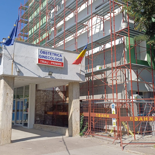 Lucrările de reabilitare a Maternității din Botoșani avansează în ritm alert