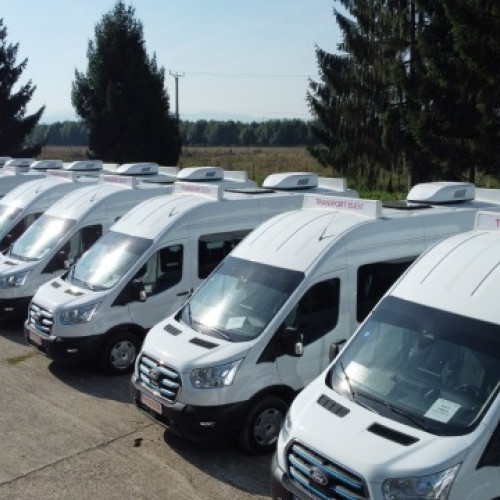 Brașov: 27 de microbuze electrice pentru elevi primite de primării, 8 în derulare prin pnrr Microbuze verzi