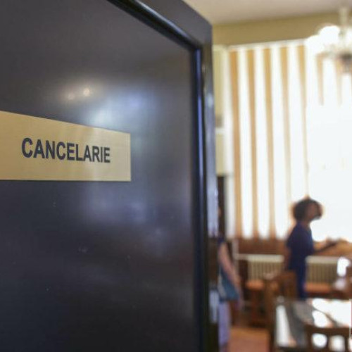 Sindicatele botoşănene anunţă boicot al festivităţilor de început de an şcolar