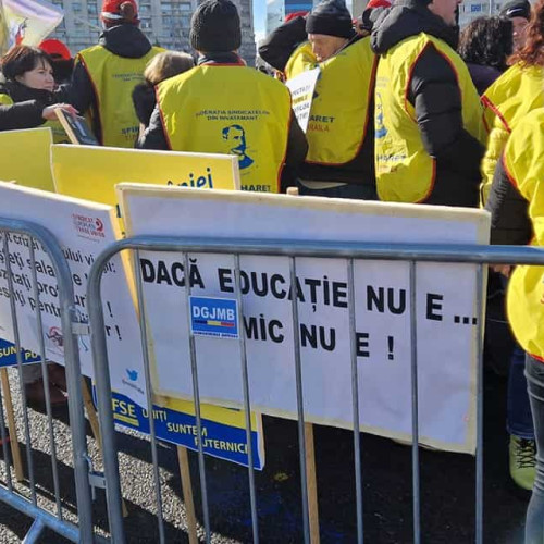 Două federații din învățământ cer inspectorilor școlari și directorilor să se alăture protestelor profesorilor