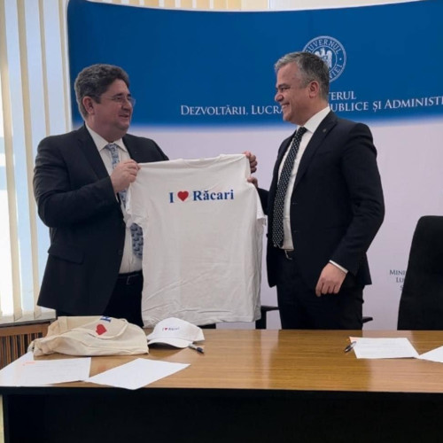 Primarul din Răcari semnează contractul pentru construirea podului peste râul Colentina