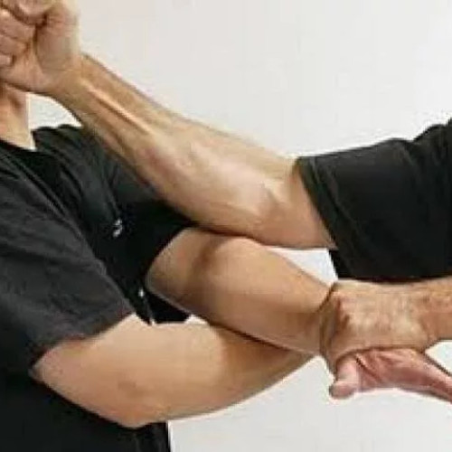 Incident în Copăceni: angajați cer bani, patronul este agresat