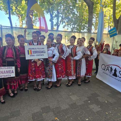 Festival etno-cultural în Dobrogea promovează dansurile tradiționale și portul turco-tătar