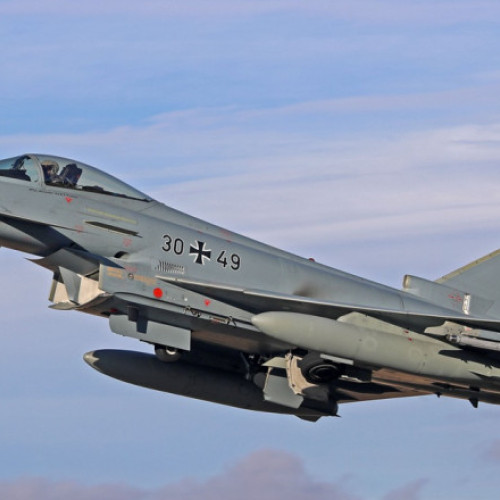 Guvernul german va cere Parlamentului aprobarea pentru aproximativ 80 de proiecte de apărare