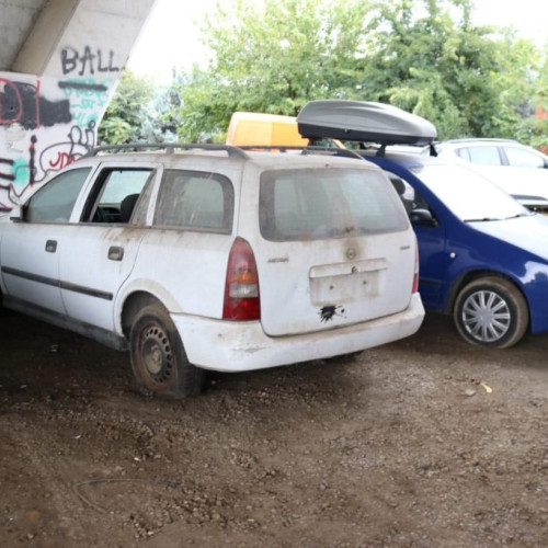 RAR: mașinile abandonate intensifică disconfortul public și campania de conștientizare