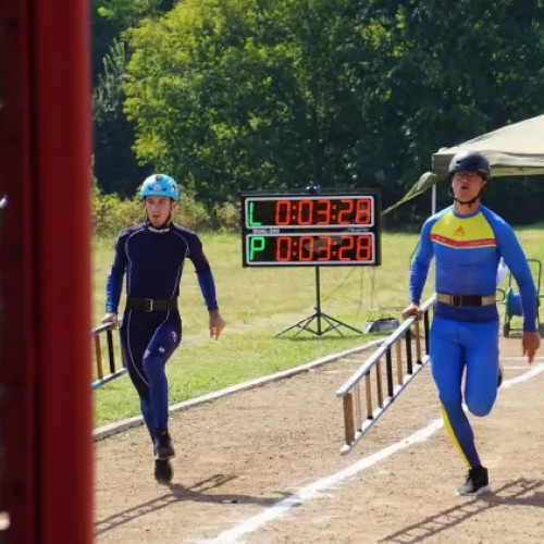 Finala națională a serviciilor de urgență aduce în atenție pompieri din întreaga țară