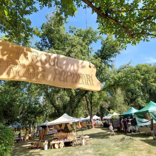 Târgoviște deschide cea de-a XXIII-a ediție a Târgului Meșterilor Populari în Parcul Chindia