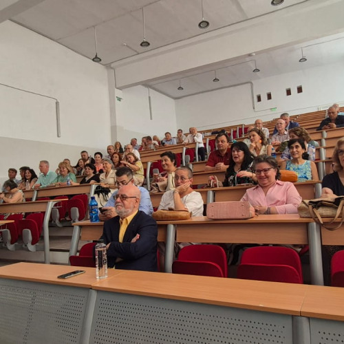 Revederea liceului Ovidius readuce în prim-plan legături între generații