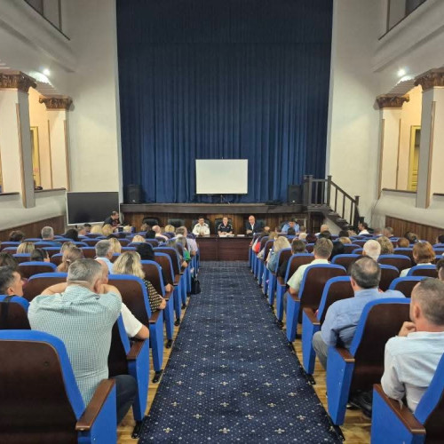 Ședință despre siguranța școlară la târgu jiu deschide noul an