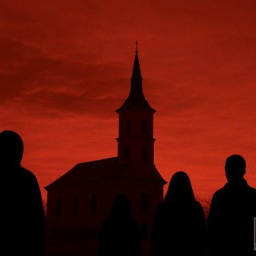 Eclipsă totală de Lună peste Botoșani, spectacol cosmic în duminică