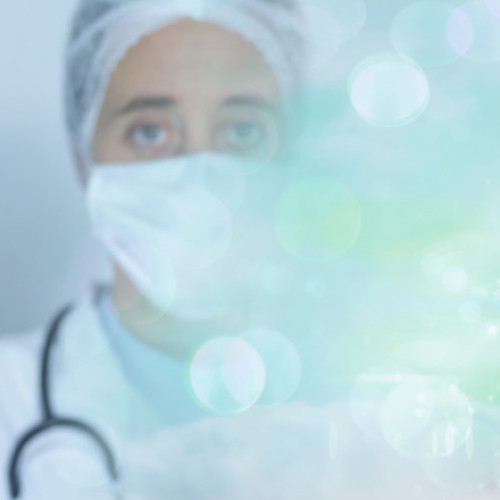 Participare de medici la o conferință controversată despre Covid-19 în Brașov