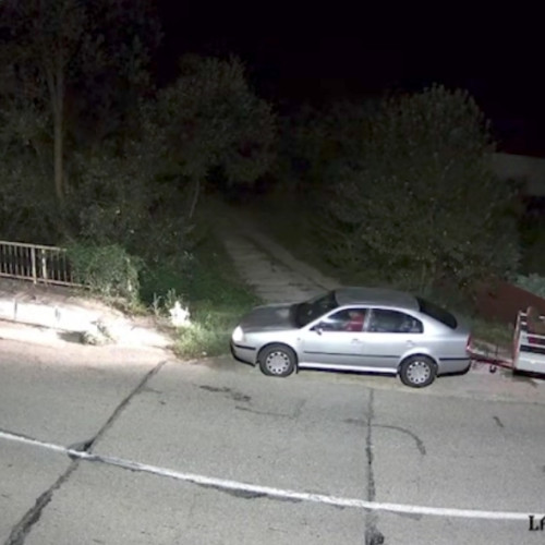 Mobilier abandonat în Strâmba Vulcan; autoritățile cer identificarea făptașului