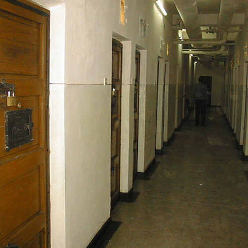 Femeie arestată preventiv după înjunghierea concubinului, anchetă în desfășurare