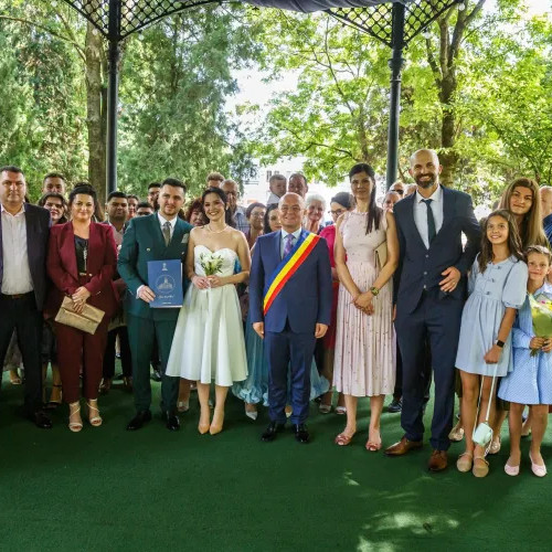 Emil Boc sărbătorește ziua de naștere alături de clujeni după un weekend cu 51 de căsătorii în Cluj-Napoca