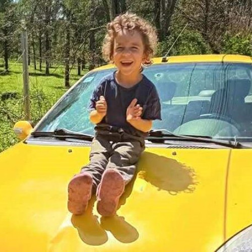 Antoniu Cuibuș are nevoie de ajutor pentru a-și salva copilăria