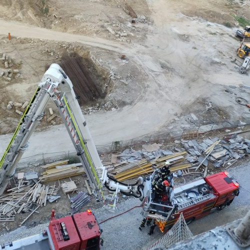 Incendiu la un bloc în construcție din Constanța, lângă Lidl pe strada Baba Novac