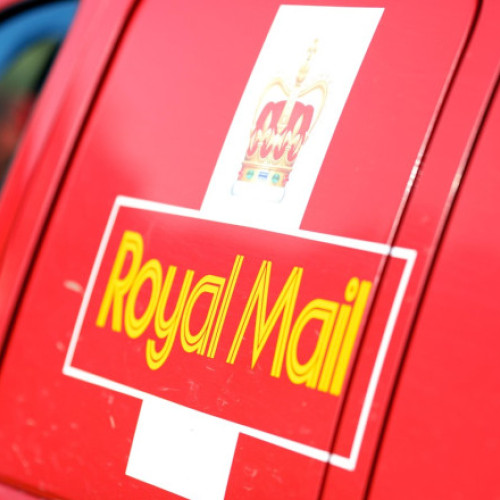 Trump elimină scutirea de taxe vamale pentru coletele poştale, în timp ce 88 de operatori suspendă servicii către SUA