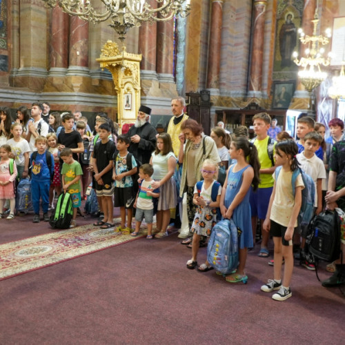 Arhiepiscopia Dunării de Jos continuă programul „Hristos în şcoală” pentru 3.300 de copii