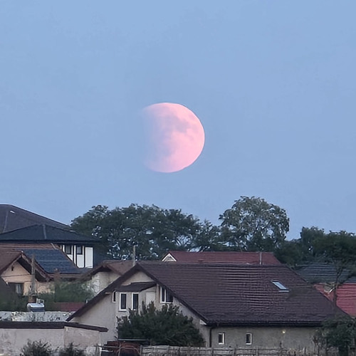 Eclipsă totală de Lună