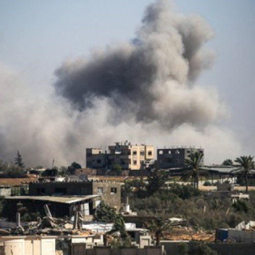 Israelul cere din nou Hamas să se predea în timp ce bombardamentele continuă asupra Gaza