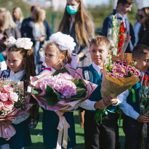 Începe noul an școlar în Dâmbovița: unități modernizate și provocări