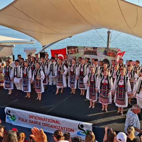 Ansamblul folcloric de copii și tineret „Doinița Covurluiului” a reprezentat România la Festivalul Internațional de Folclor de la Istanbul