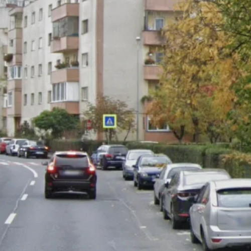 Locatarii din Cluj-Napoca reclamă blocarea accesului în fața scării de pe strada Fabricii de Zahar