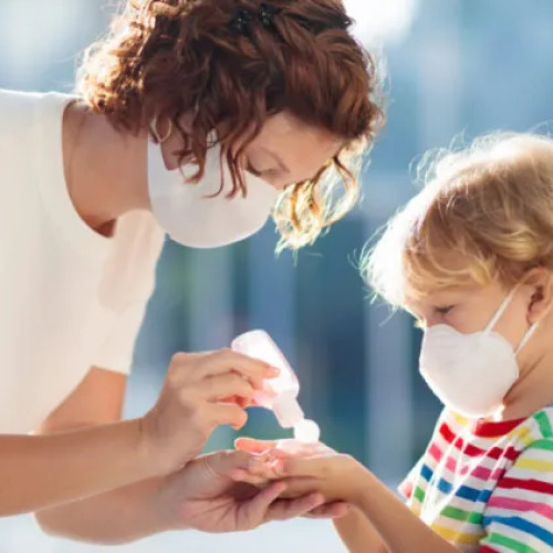 Septembrie aduce vești îngrijorătoare privind creșterea cazurilor de COVID-19 în rândul copiilor