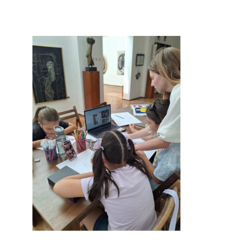 Atelier pentru copii la Muzeul de Artă Constanța: creativitate în designul afișelor