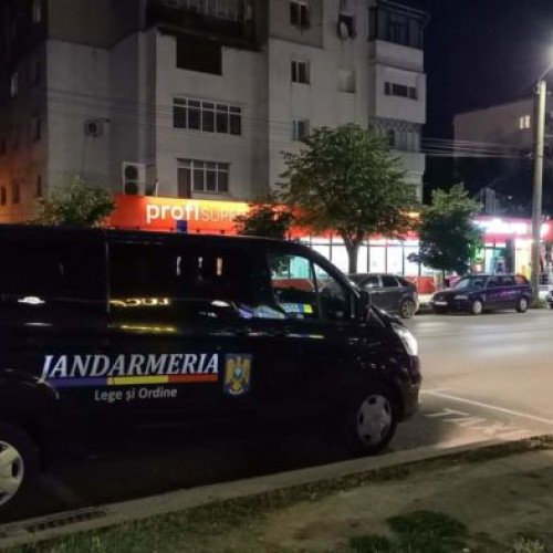 Jandarmii botoșăneni au întocmit două dosare penale după intervenții în oraș