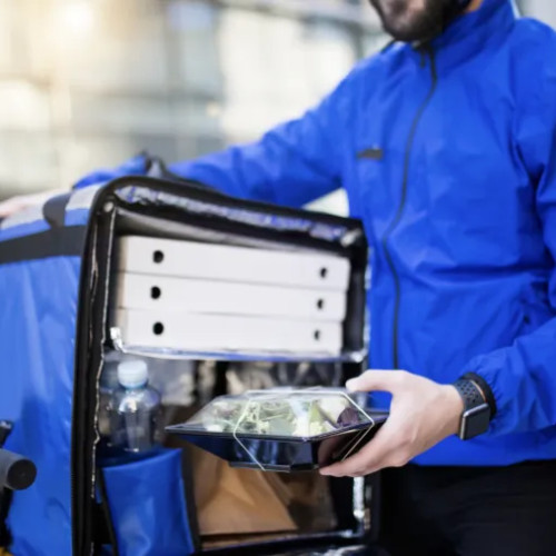 Patron din HoReCa din Cluj-Napoca renunță la platforma de livrare pentru Casa Vikingilor