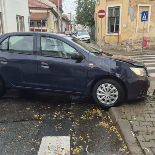 Accident rutier în centrul municipiului Alba Iulia, luni după-amiază