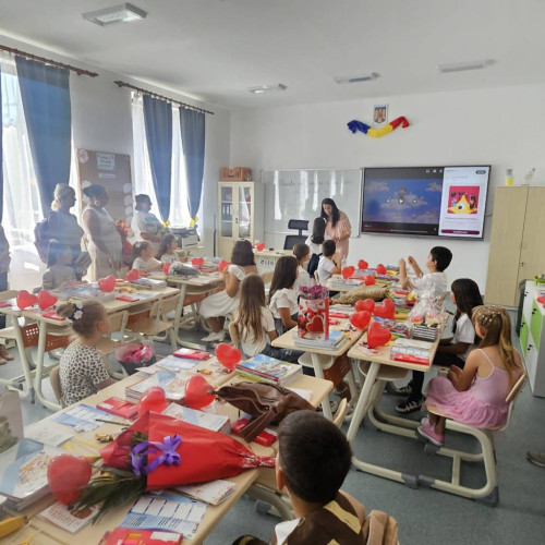 Ulmi deschide noul an școlar într-o școală modernizată