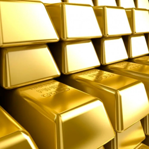 Aurul atinge recorduri noi pe fondul așteptărilor privind Fed și evoluțiile valutare