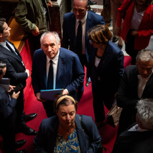 Guvernul francez pierde votul de încredere; François Bayrou își pregătește demisia