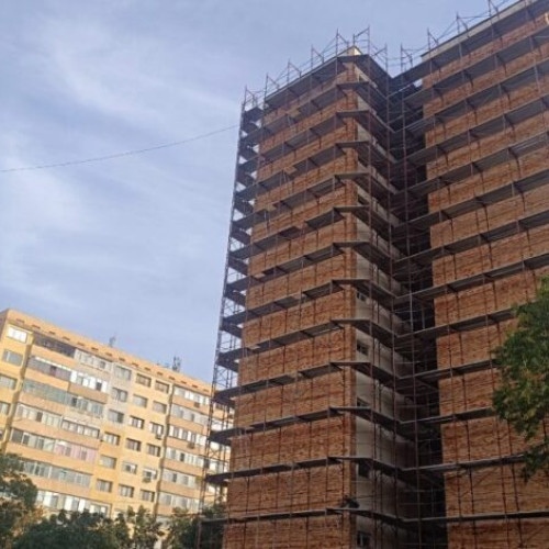 Primarul Toma atrage atenția asupra termenului de finalizare al blocurilor finanțate prin PNRR