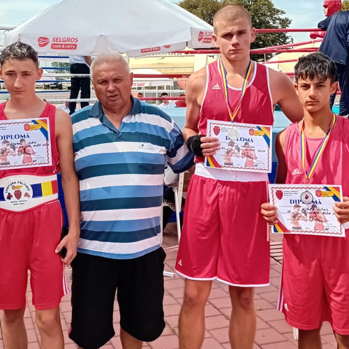 Boxerii CS Unirea Alba Iulia obțin rezultate remarcabile la Centura Păltiniș