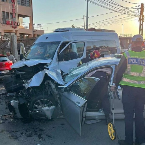 Accident la ieșirea din Mangalia declanșând planul roșu de intervenție