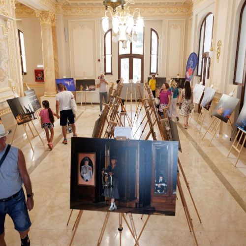 Expoziția de fotografie din cadrul SEAS 2025 la Constanța, cu Silviu Purcărete, deschide sezonul estival