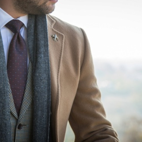 Paltonul, piesa centrală în garderoba business pentru sezonul rece