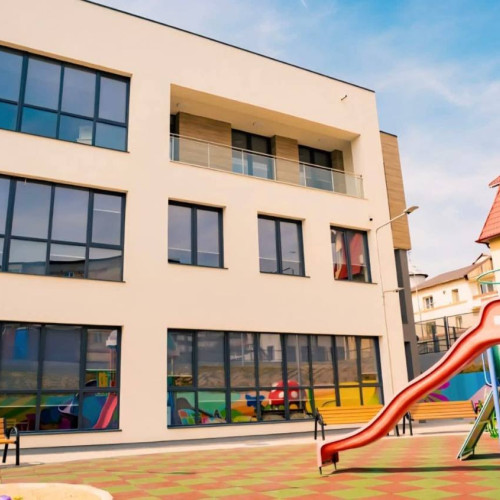 La Pucioasa inaugurarea Grădiniței Prichindel modernizează spațiile educaționale