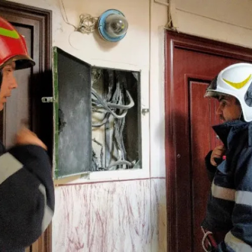 Incendiu la panoul electric al unui bloc din Calea Florești, Cluj-Napoca, stins rapid