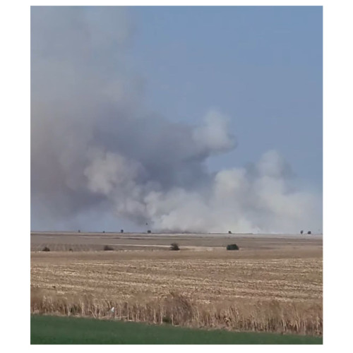 Incendiu între Topraisar și Mereni: echipaje la fața locului