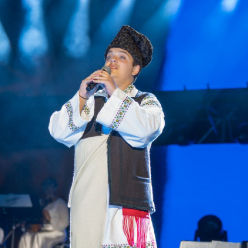 Tânărul Grigorie Moisă‑Grigoraș surprinde la Mamaia 2025