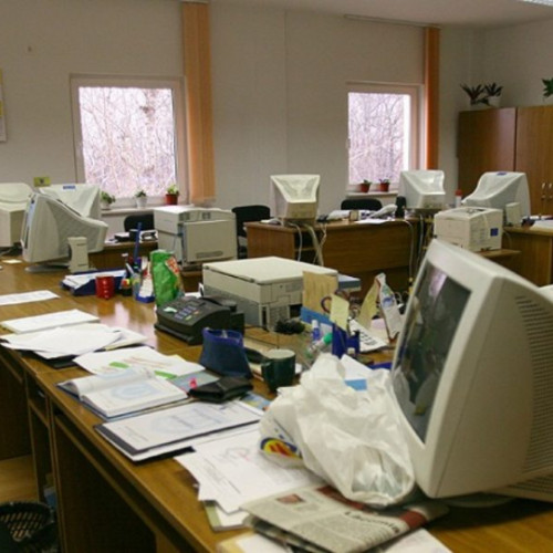 Premierul Bolojan cere tăieri de posturi în Galați, reacții contradictorii